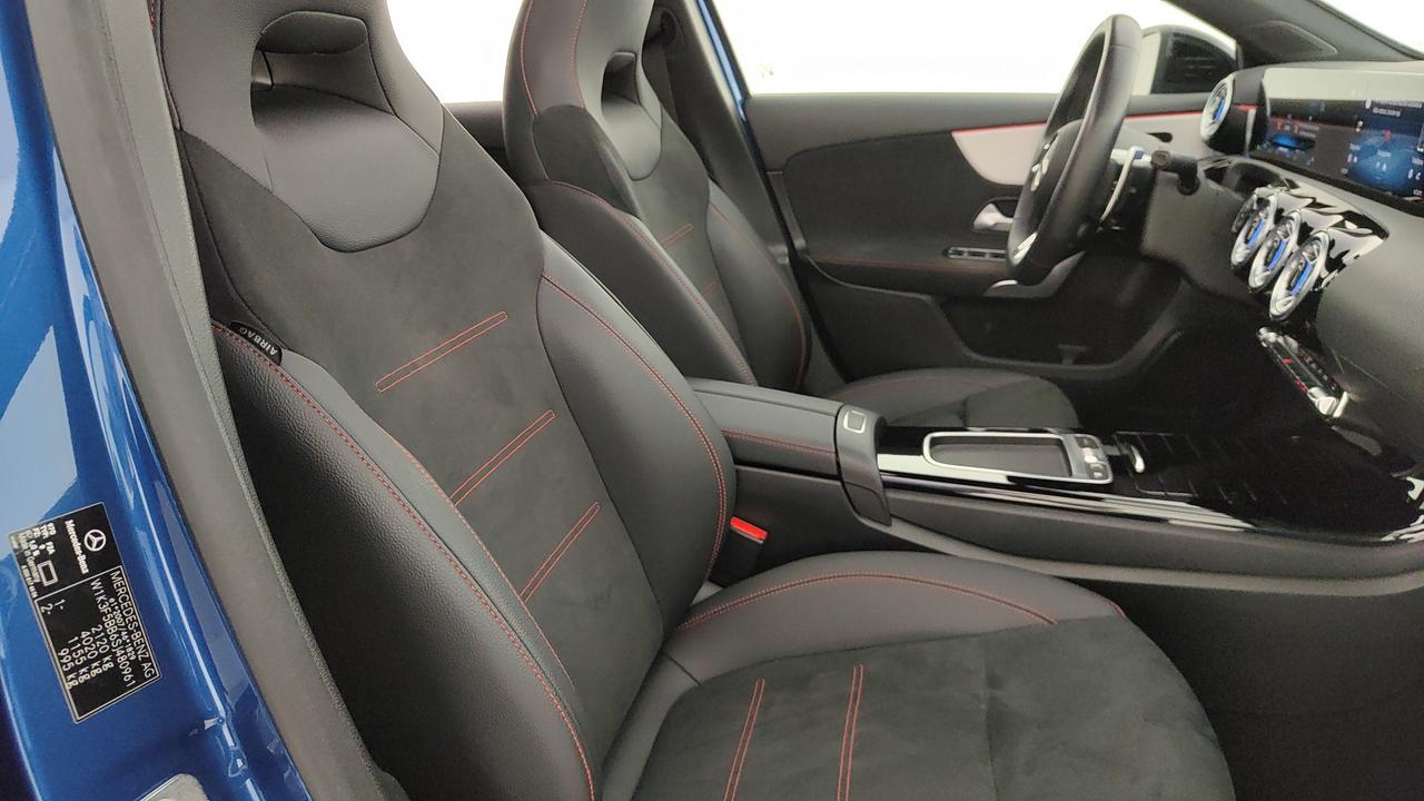 Mercedes-Benz A AMG 35 AMG Line Premium 4matic auto