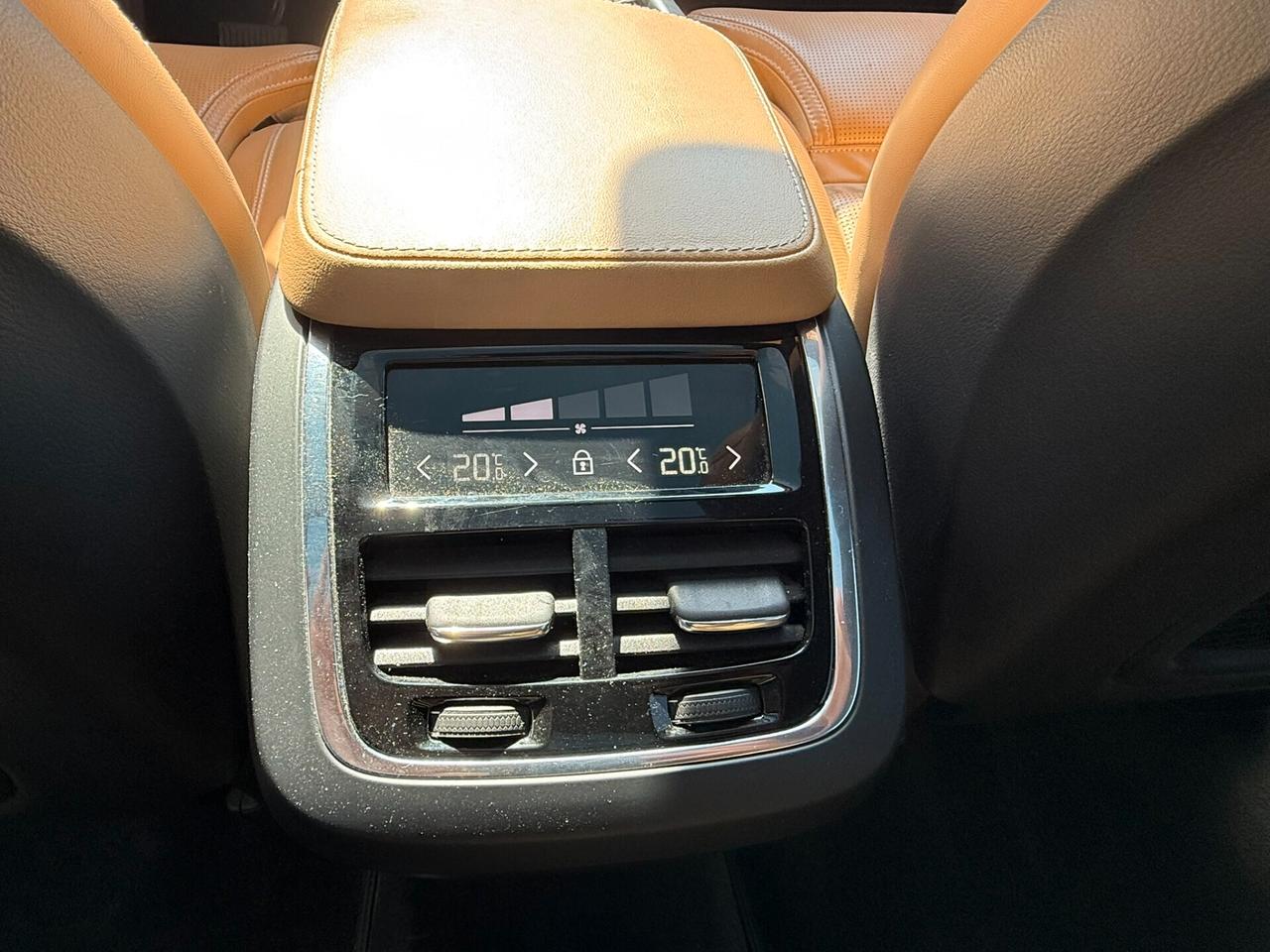 Volvo XC 90 XC90 B5 (d) AWD automatico 7 posti Ultimate Bright