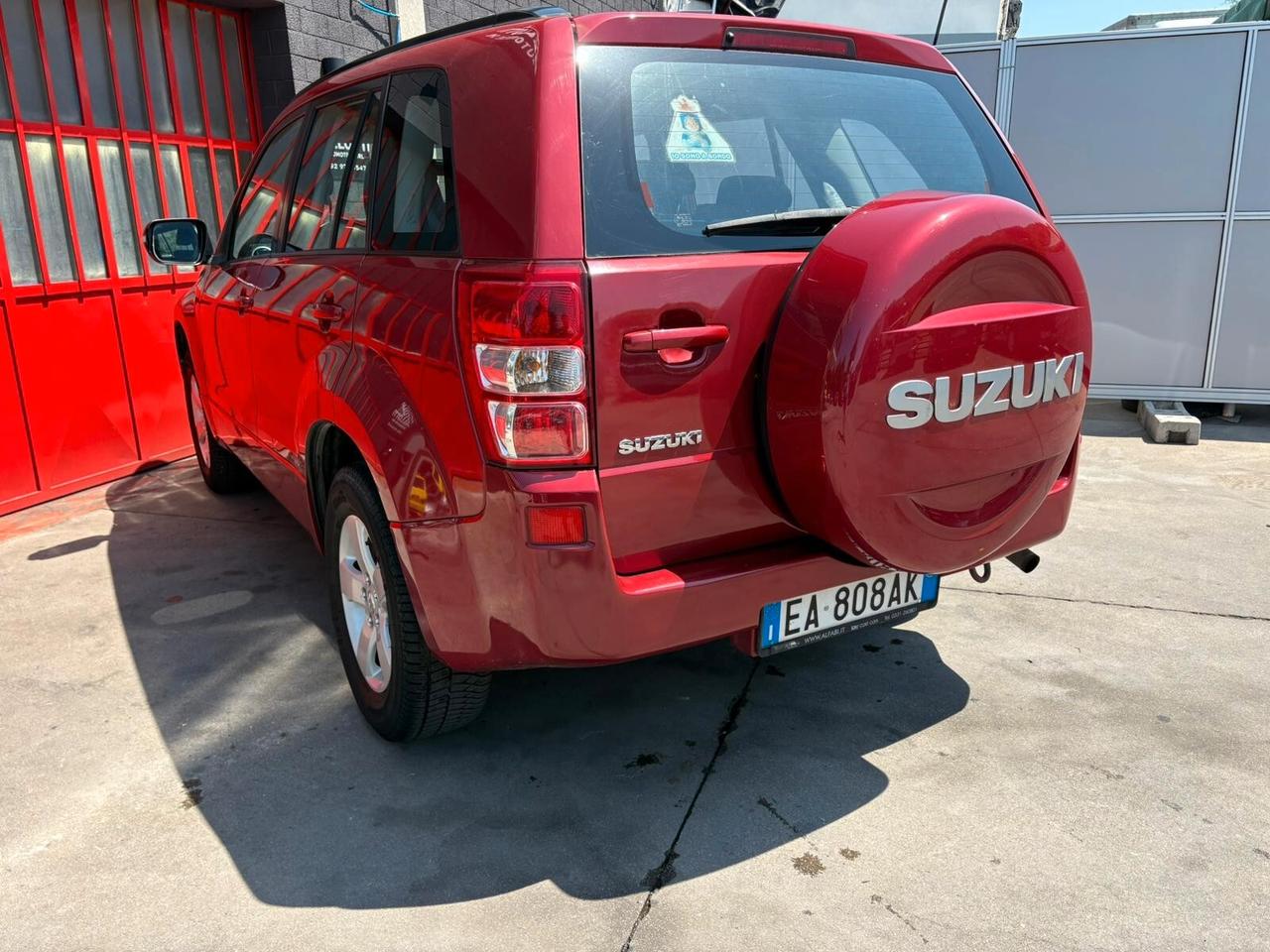 Suzuki Grand Vitara 2.0 16V 5 P GPL UNI PROP