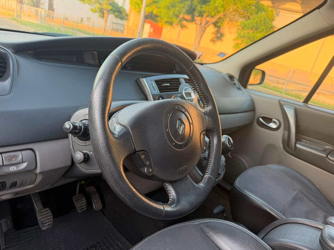 Renault Grand Scénic 1.9 DCI DOPPIA TETTO