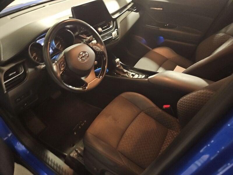 Toyota C-HR C-HR 1.8 Hybrid E-CVT Trend