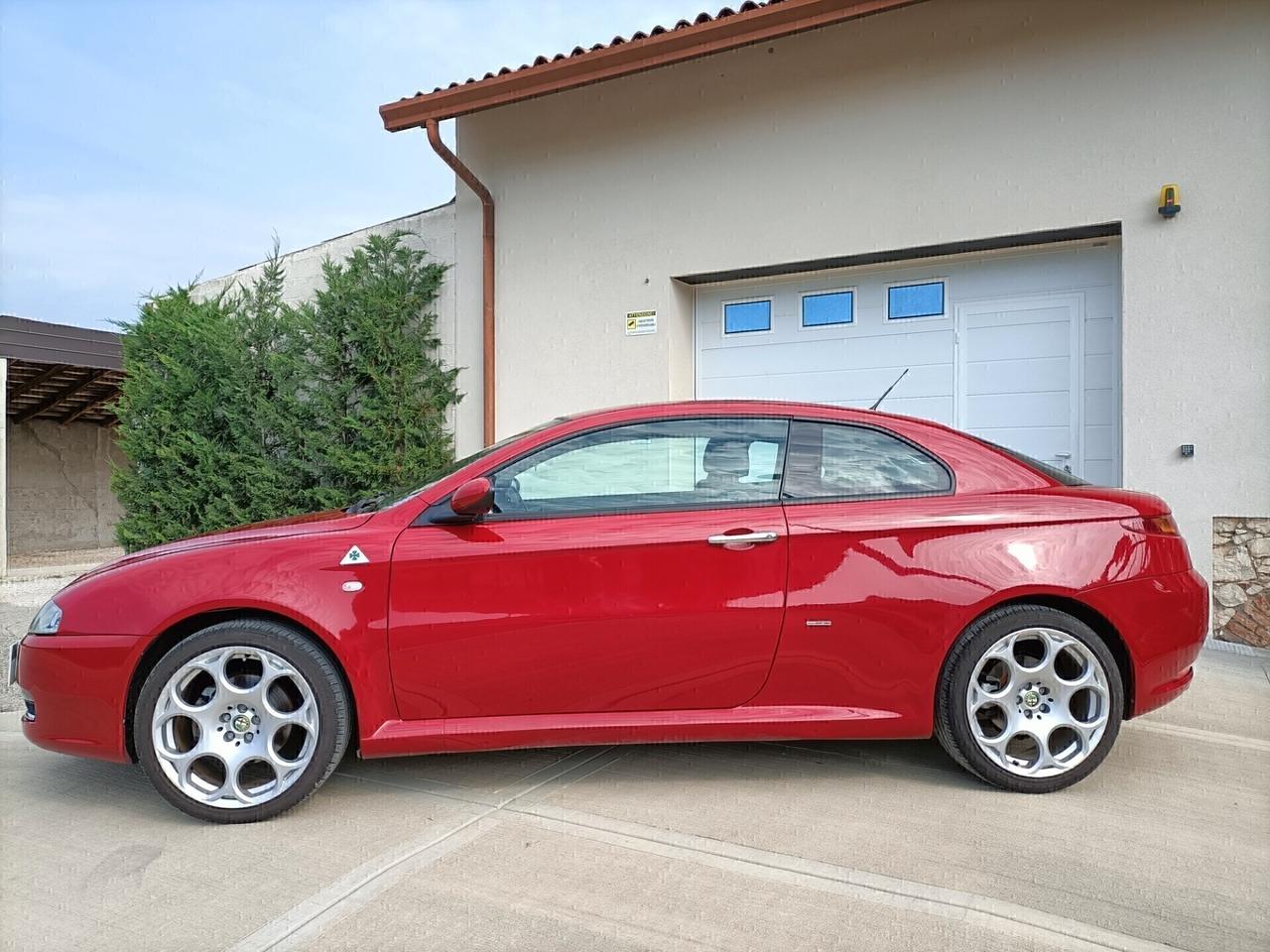 Alfa Romeo GT 1.9 JTDM 16V Distinctive