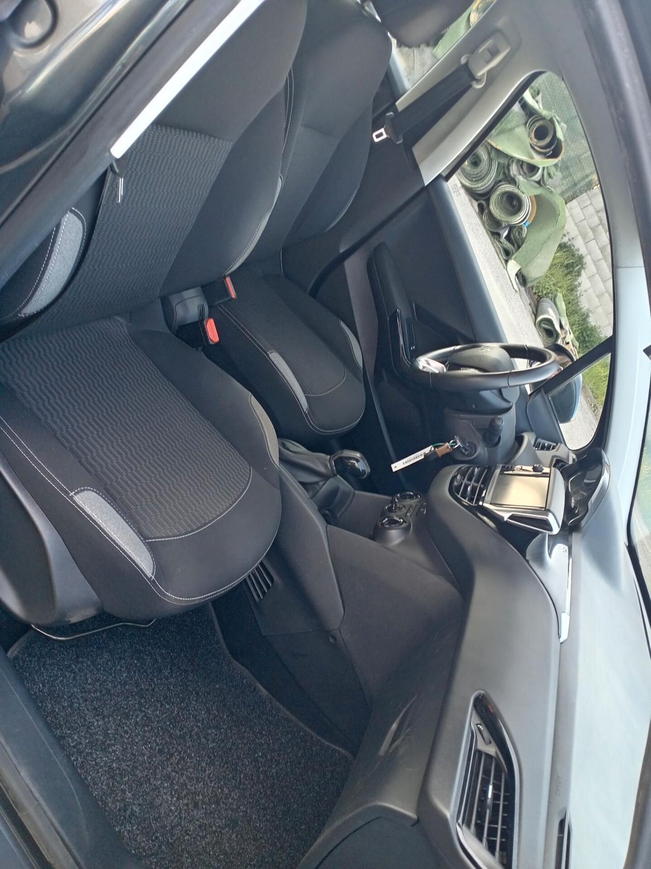 Peugeot 208 BlueHDi 75 5 porte Allure