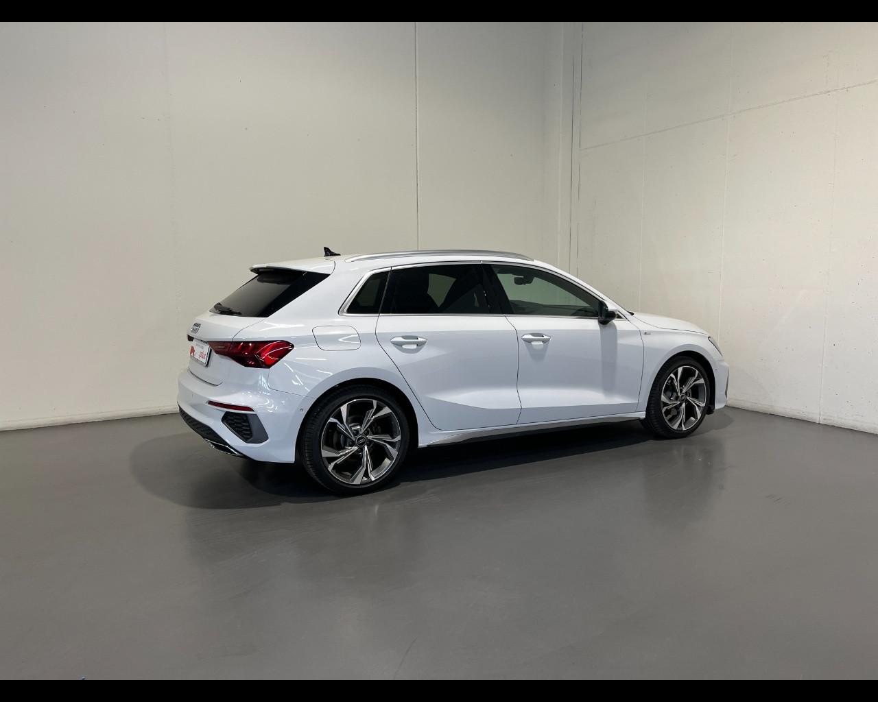 AUDI A3 SPORTBACK 35 TDI S-TRONIC S LINE EDITION