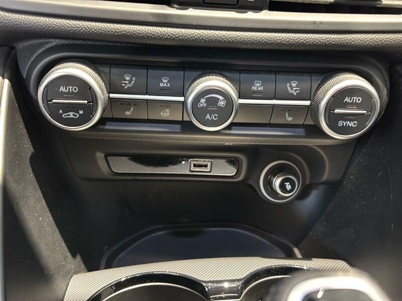 Alfa Romeo Giulia Giulia 2.0 t Veloce Q4 280cv auto
