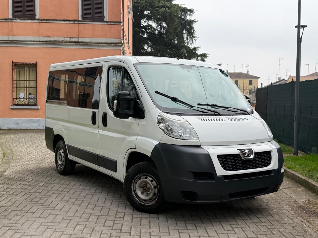 Peugeot Boxer 2.2 HDi/ 9posti Combi Premium