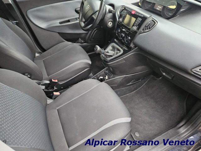 LANCIA Ypsilon 1.2 69 CV 5 porte GPL Ecochic Gold