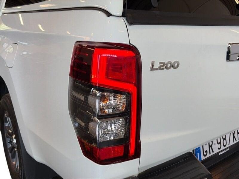 Mitsubishi L200 L200 d.cab 2.3d Intense 4wd 150cv auto