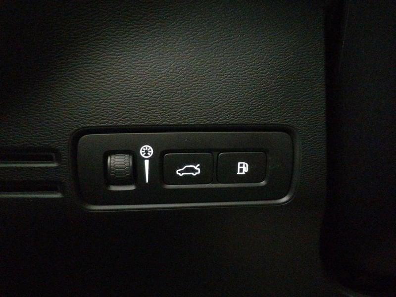 Volvo XC40 1.5 t5 phev Inscription auto my21