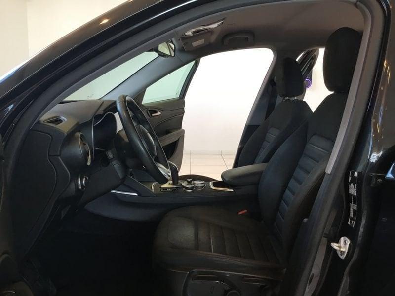 Alfa Romeo Stelvio 2.2 Turbo Diesel 160CV Business AT8 RWD MY21