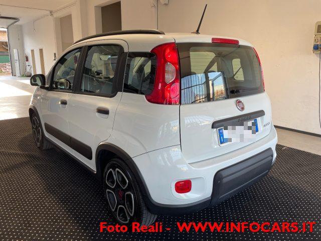 FIAT Panda 1.0 FireFly S&S Hybrid City Life PROMO !!