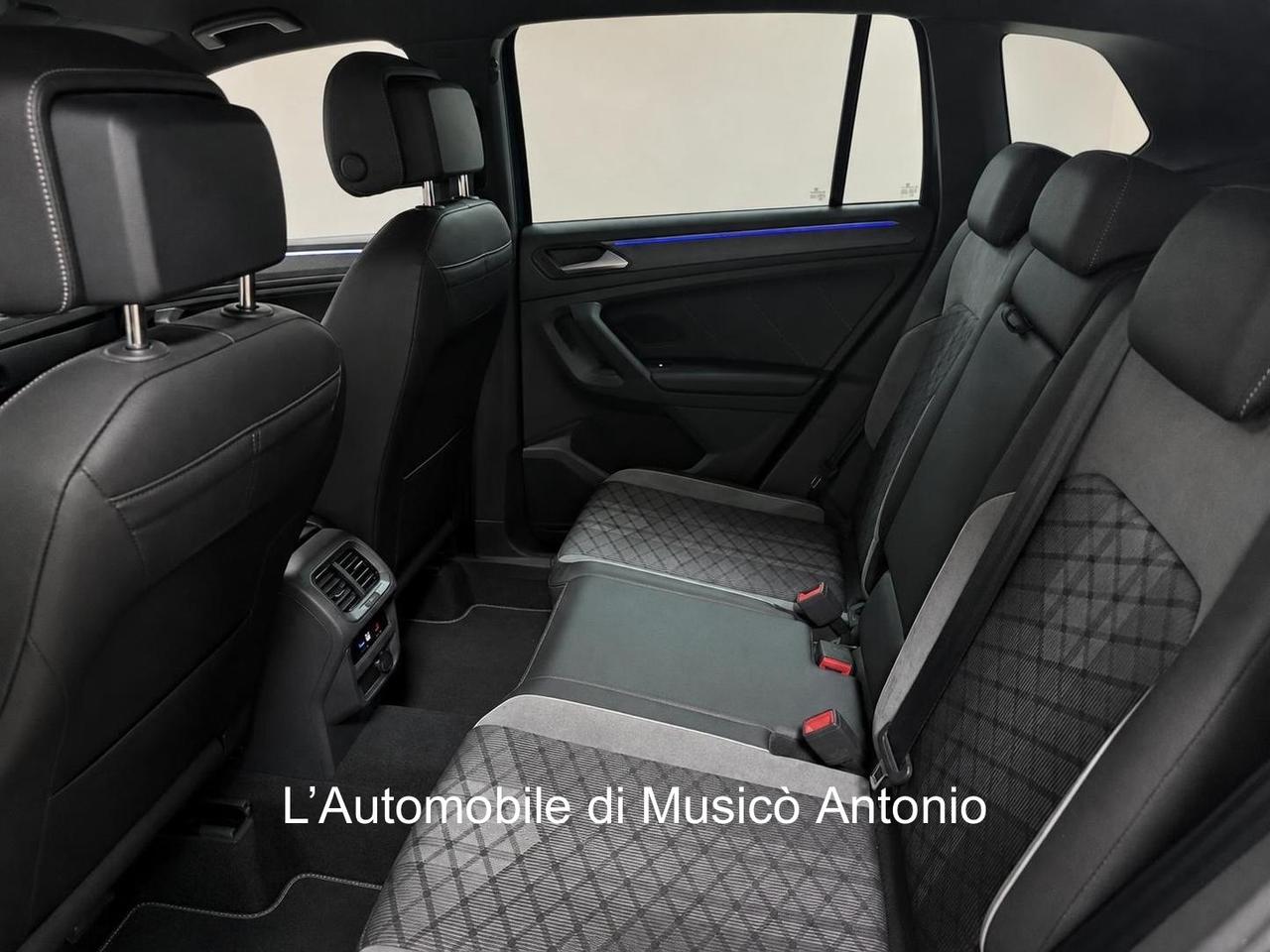 Volkswagen Tiguan 2.0 TDI 150 CV SCR DSG R-Line