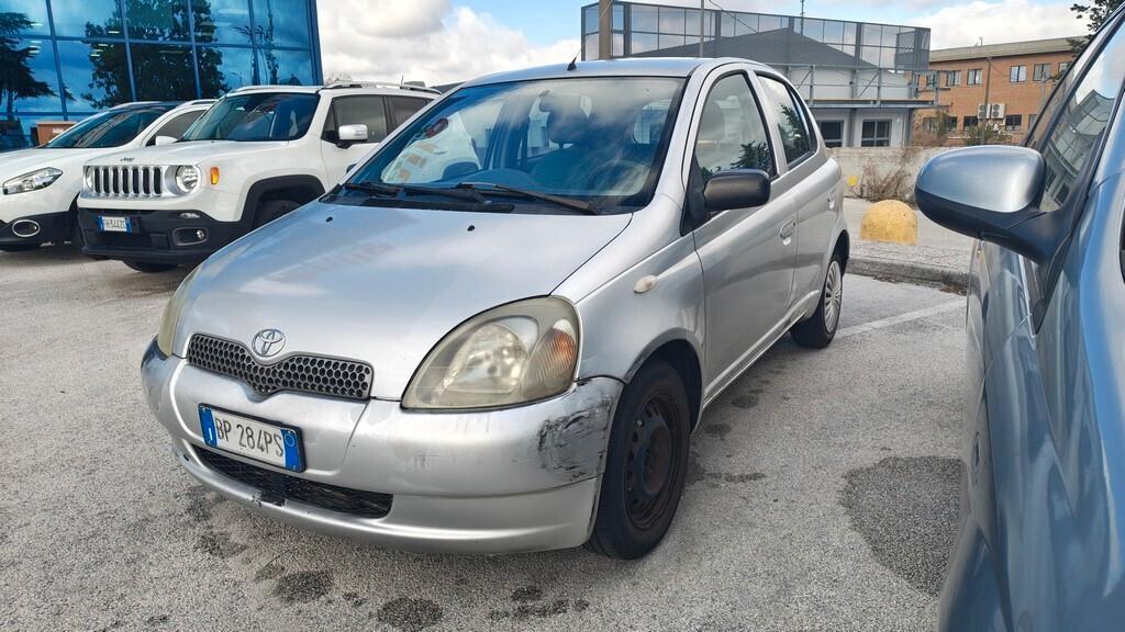 Toyota Yaris 1.3i 16V cat 5 porte