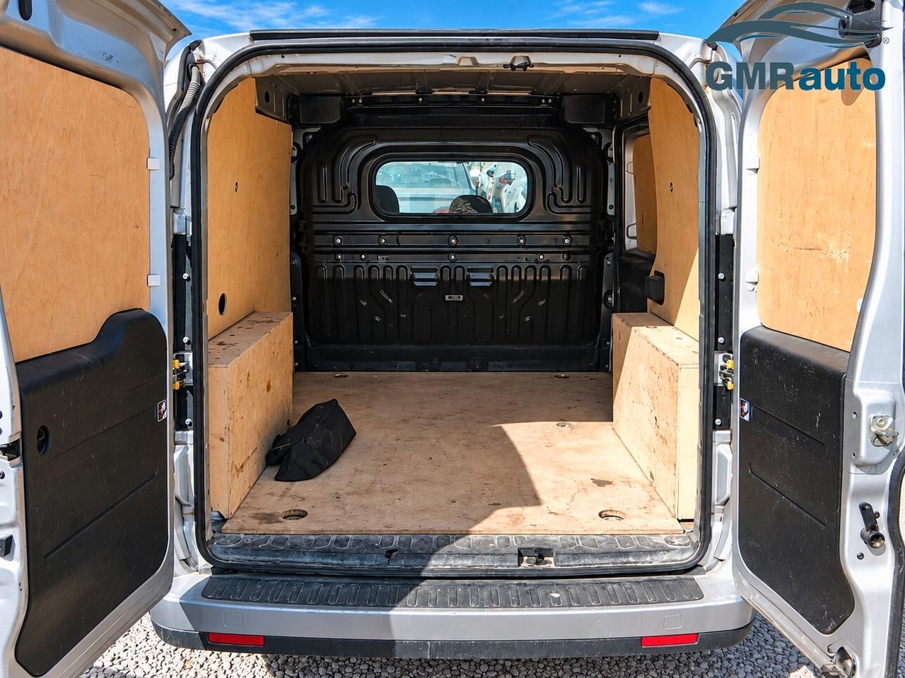 Fiat Doblò Cargo 1.6MTJ– 3 posti – RETROCAMERA- CLIMATIZZATORE- PREZZO REALE NESSUN VINCOLO DI FINANZIAMENTO