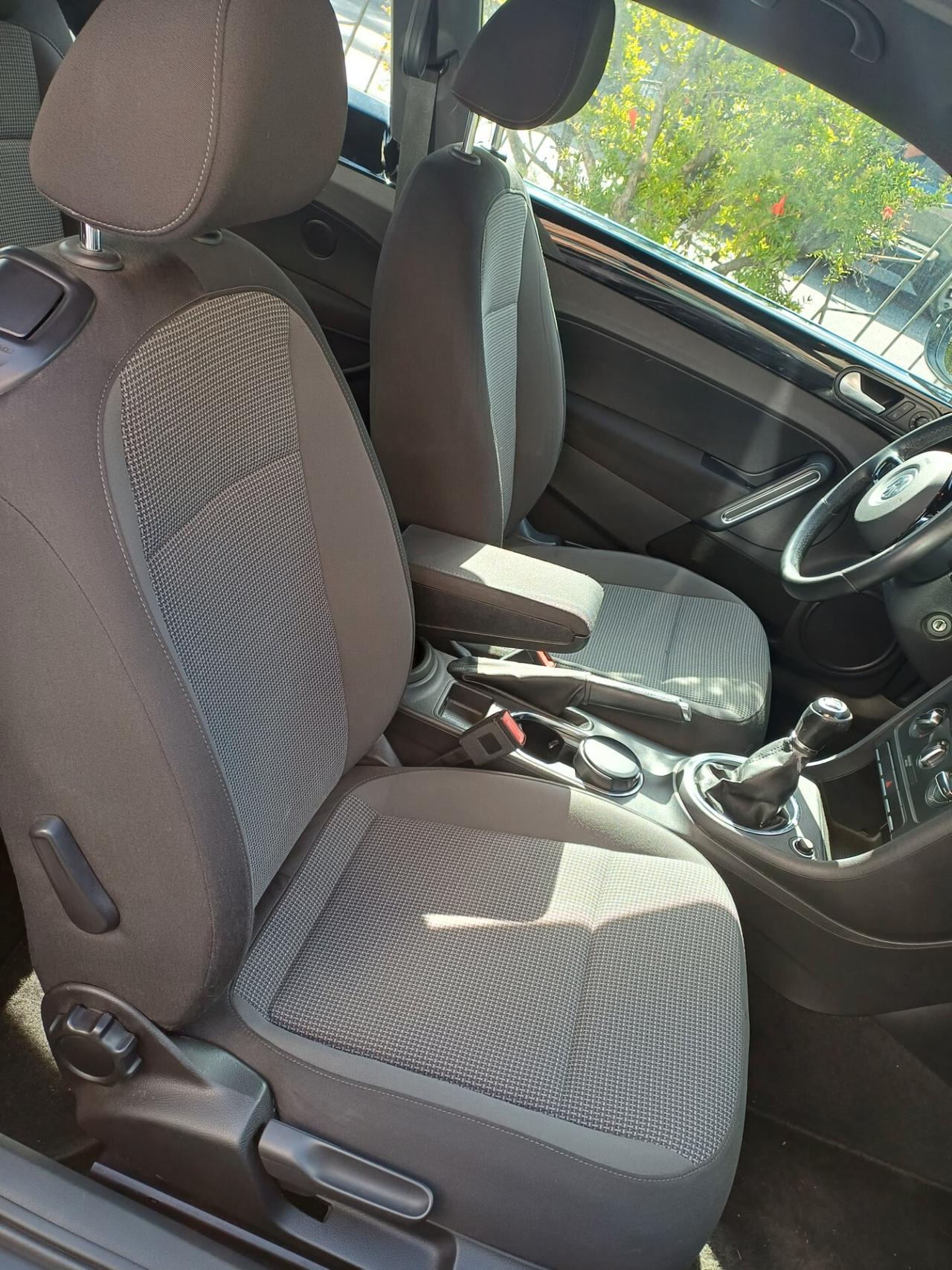 Volkswagen Maggiolino 1.6 TDI Design
