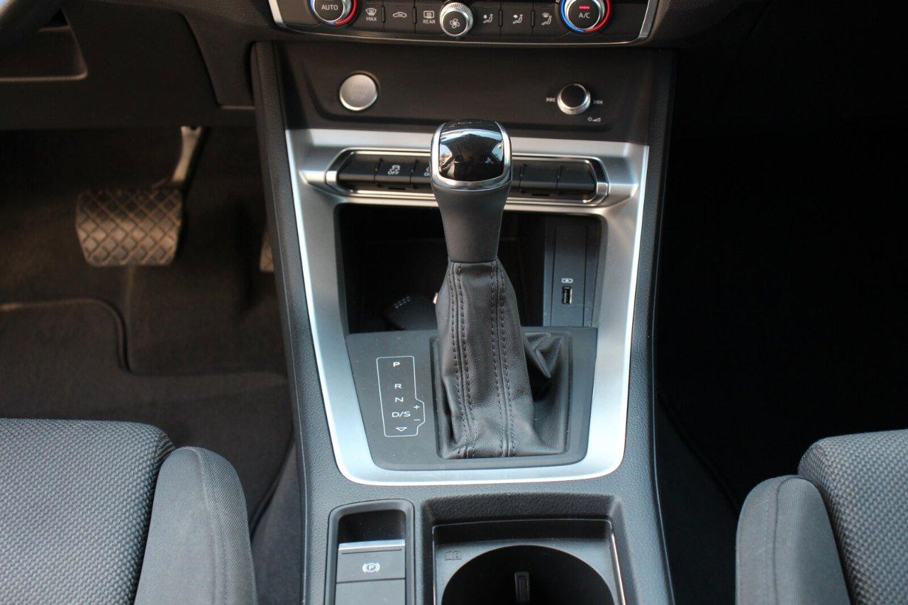Audi Q3 40 2.0 tfsi edition quattro s-tronic