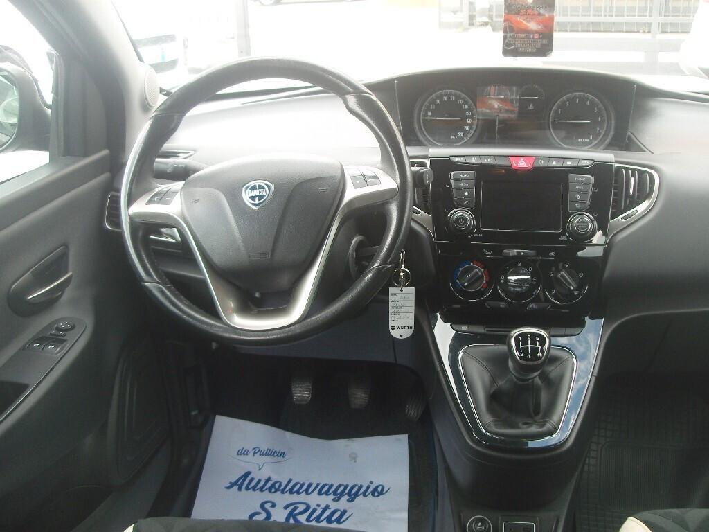 Lancia Ypsilon 1.2 69 CV GPL Ecochic Gold - 2016