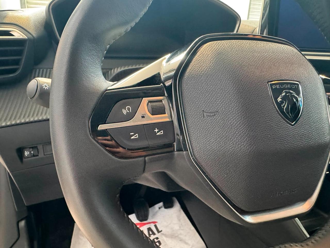 Peugeot 208 PureTech 100 Stop&Start 5 porte Allure