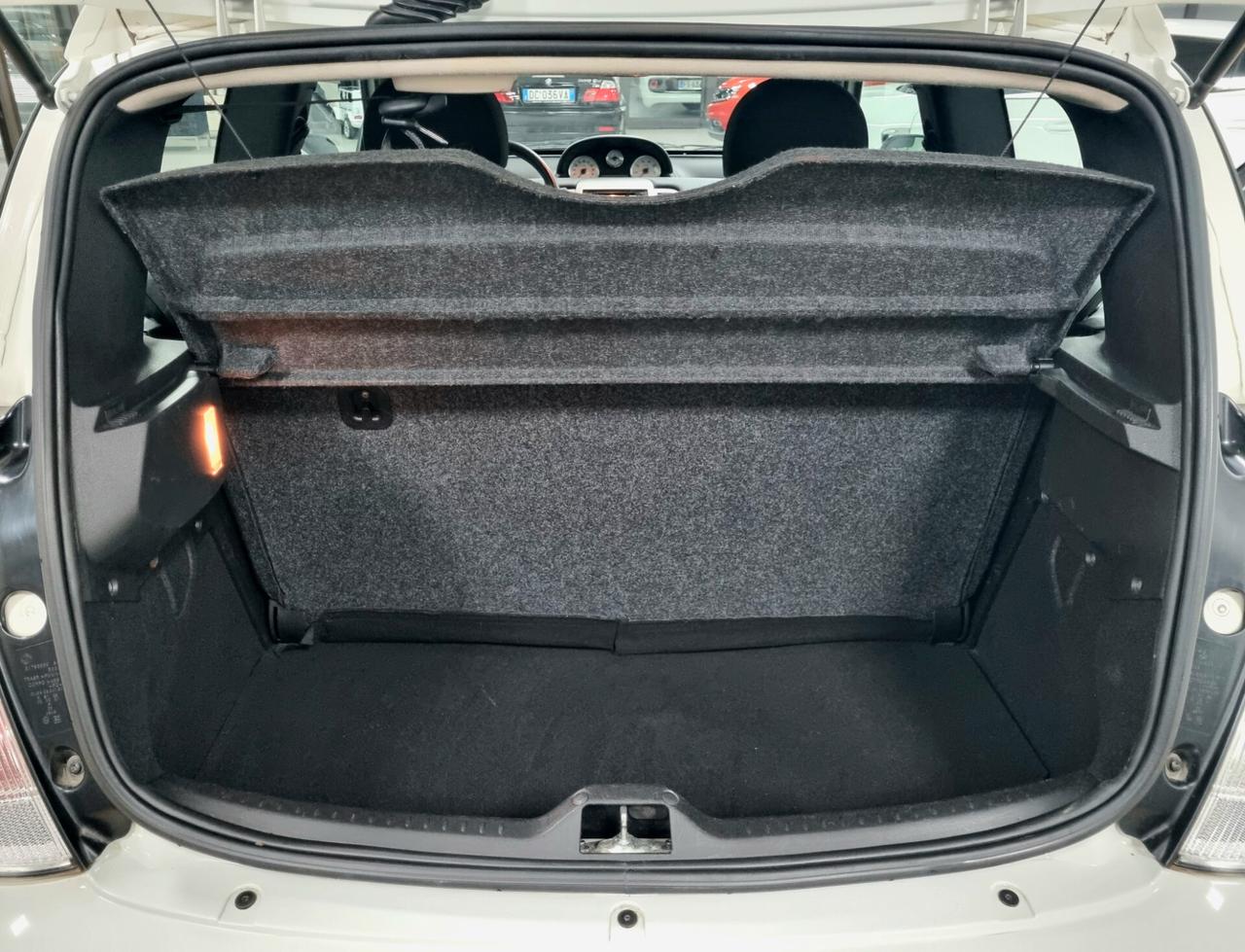 LANCIA YPSILON 1.2 BENZINA 60CV 5p. PLATINO