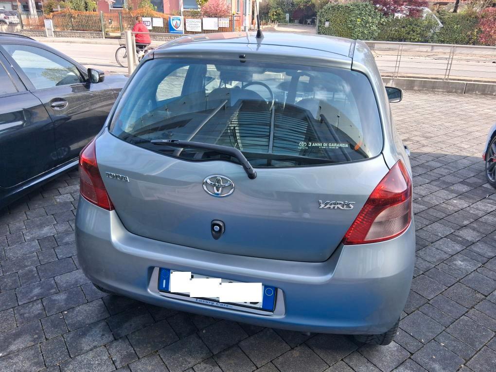 Toyota Yaris 1.0 BENZINA IDONEA NEOPATENTATI, UNICO PROPRIETARIO