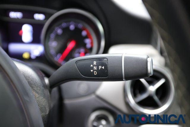 MERCEDES-BENZ GLA 200 D AUTOMATIC SPORT