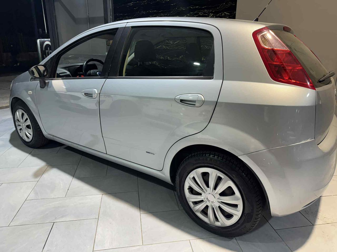 Fiat Grande Punto 1.4 Starjet 16V 5 porte Emotion
