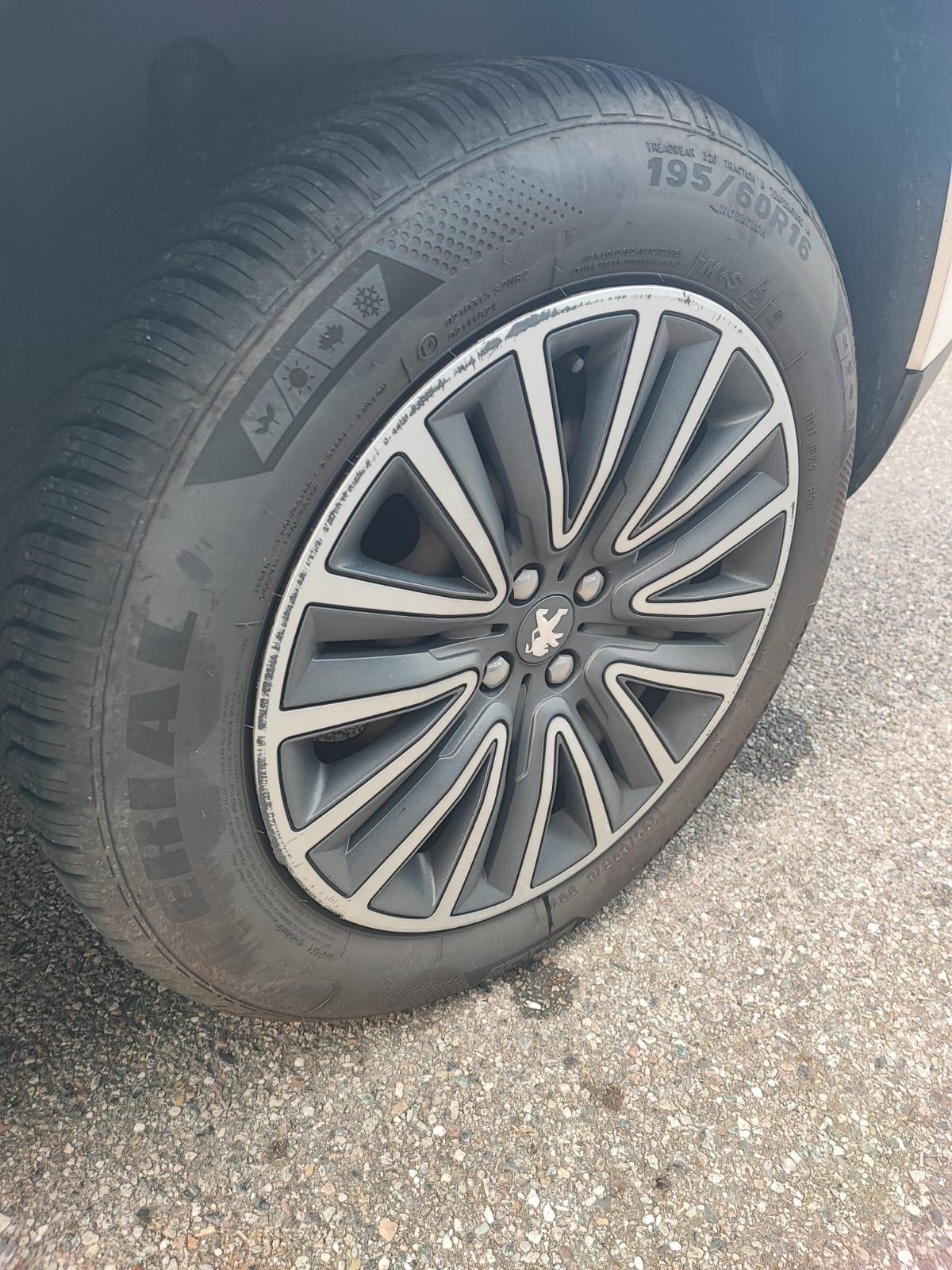 Peugeot 2008 BlueHDi 75 Active