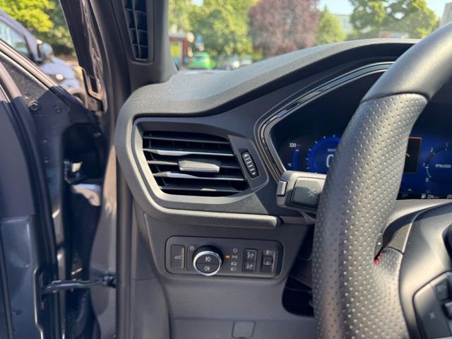 FORD Kuga 2.0 EcoBlue 120CV AUTOM. ST-Line