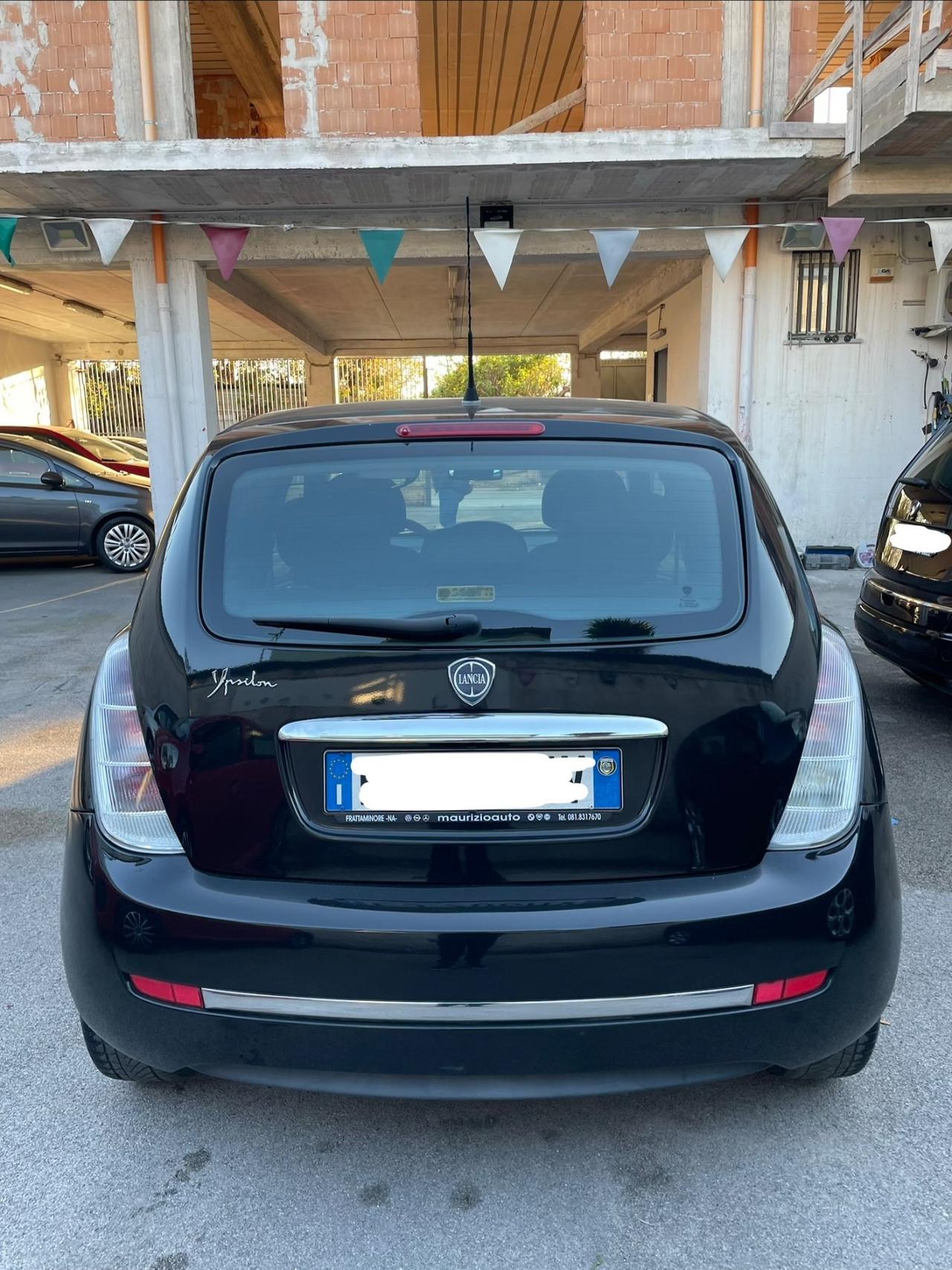 Lancia Ypsilon 1.2 69 CV Unyca full dal nord Italia