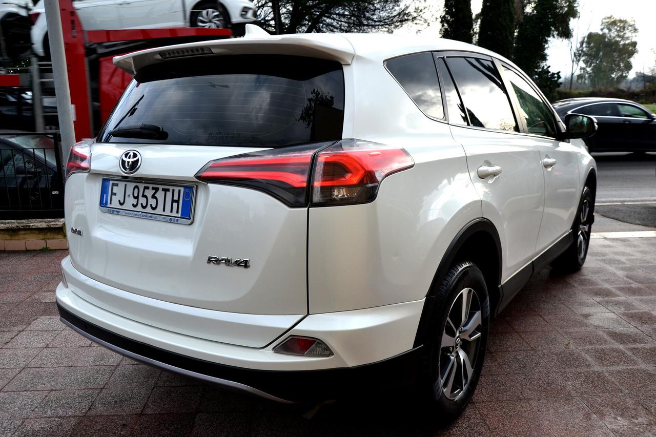 Toyota RAV 4 2.0 D-4D 143CV **NAVI+CRUISE+RCAM+PDC+LED+EURO6B*