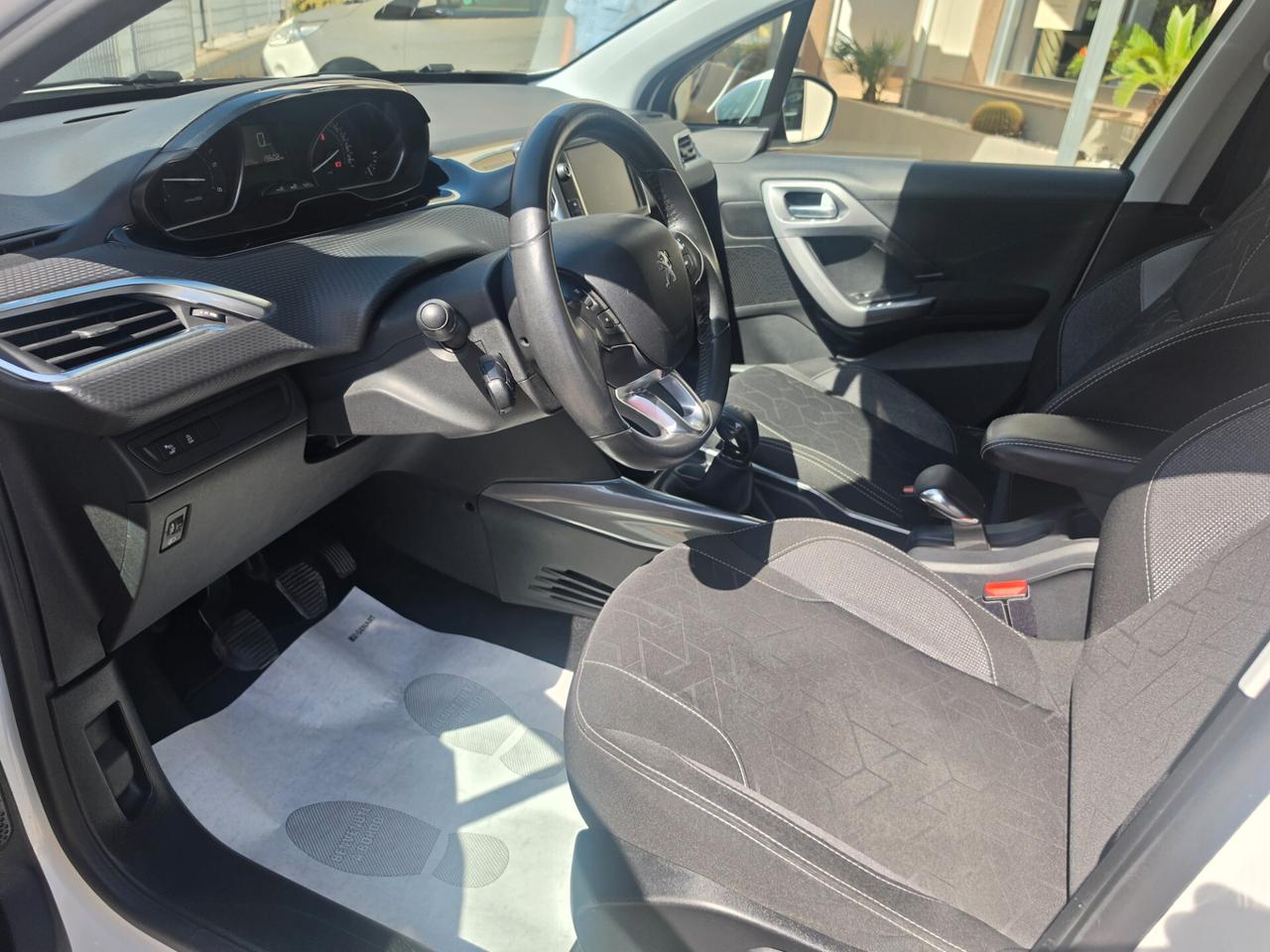 Peugeot 2008 BlueHDi 100 Active