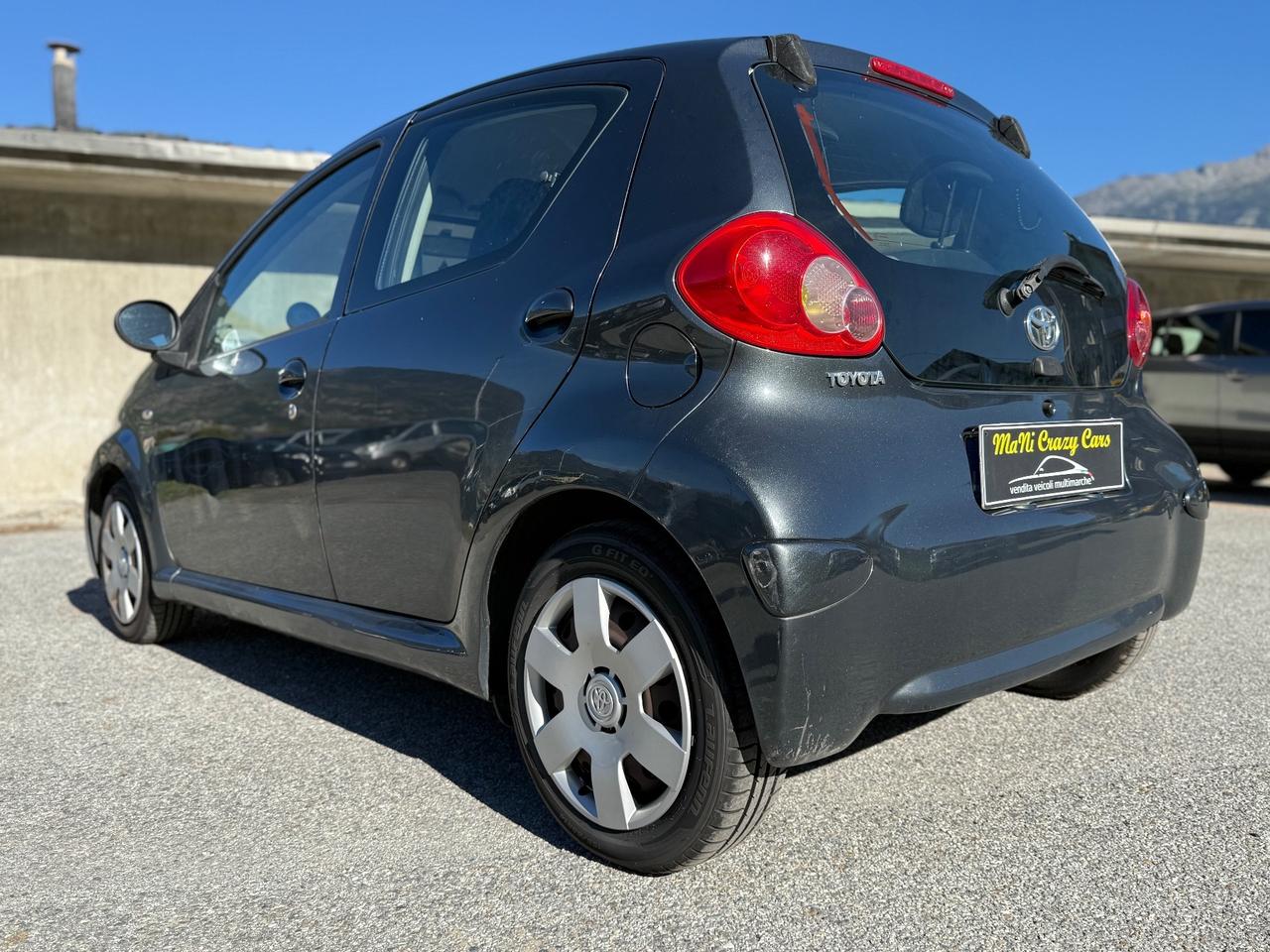 Toyota Aygo 1.0 12V VVT-i 5 porte Sol