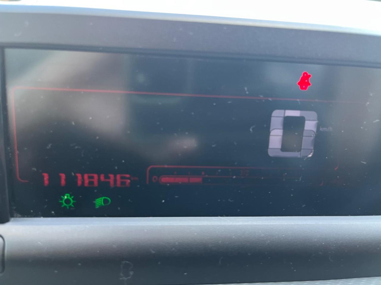 Citroen C4 Cactus BlueHDi 100 Shine Black Edition