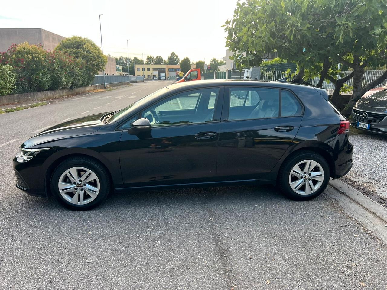 Volkswagen Golf 8 2.0 TDI SCR Style IVA ISPOSTA