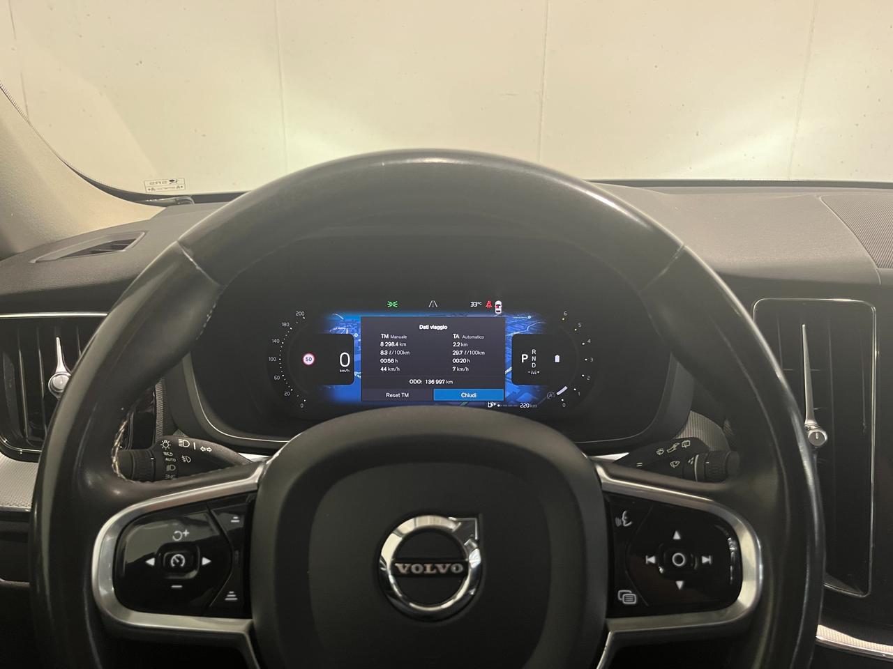 VOLVO XC60 B4 D PLUS DARK AWD AUTO