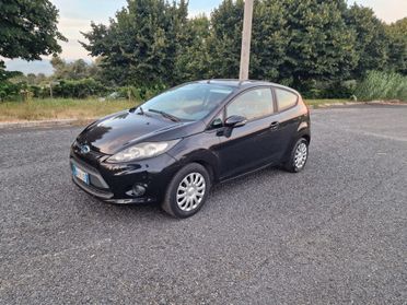 Ford Fiesta 1.4 TDCi 70CV 3 porte Titanium