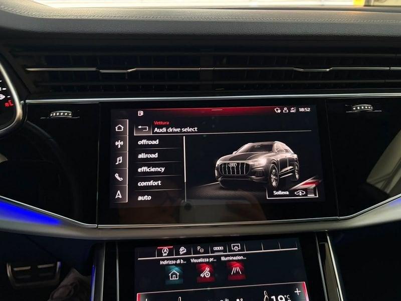 Audi Q8 55 TFSI 250kW quattro tiptronic Sport