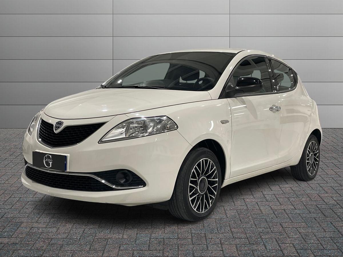 LANCIA Ypsilon III 2015 - Ypsilon 1.2 Silver 69cv