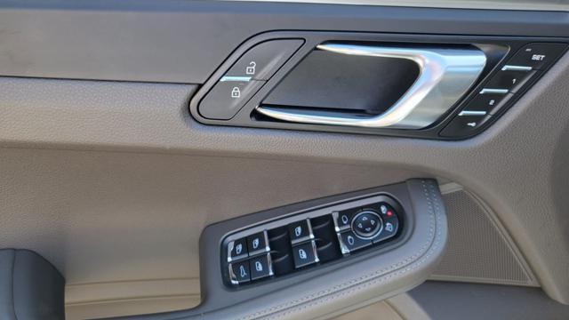 PORSCHE Macan 2.0 245 CV PDK TETTO PELLE VENTILATI PDLS RADAR