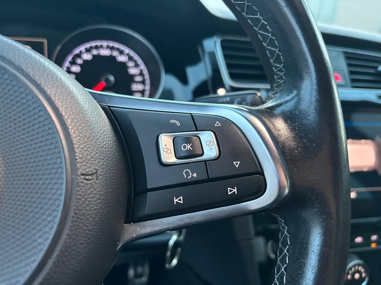 Volkswagen Golf 1.6 TDI 115cv R line - 2017