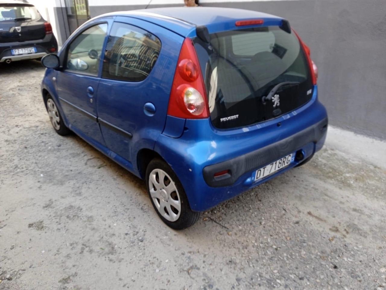 Peugeot 107 1.4 HDi 5p. Plaisir