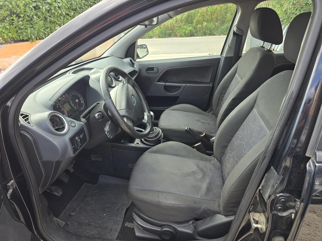 Ford Fiesta 1.6 TDCi 5p. Ghia