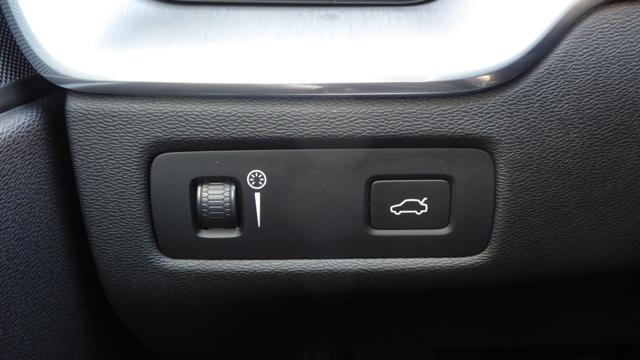 VOLVO XC60 D4 AWD Geartronic Inscription