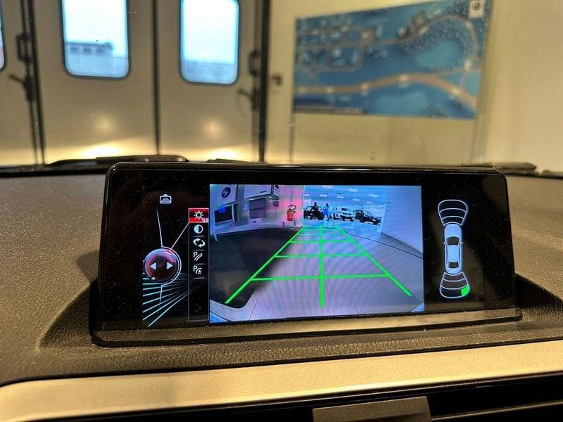 BMW Serie 1 118d Advantage 5p auto