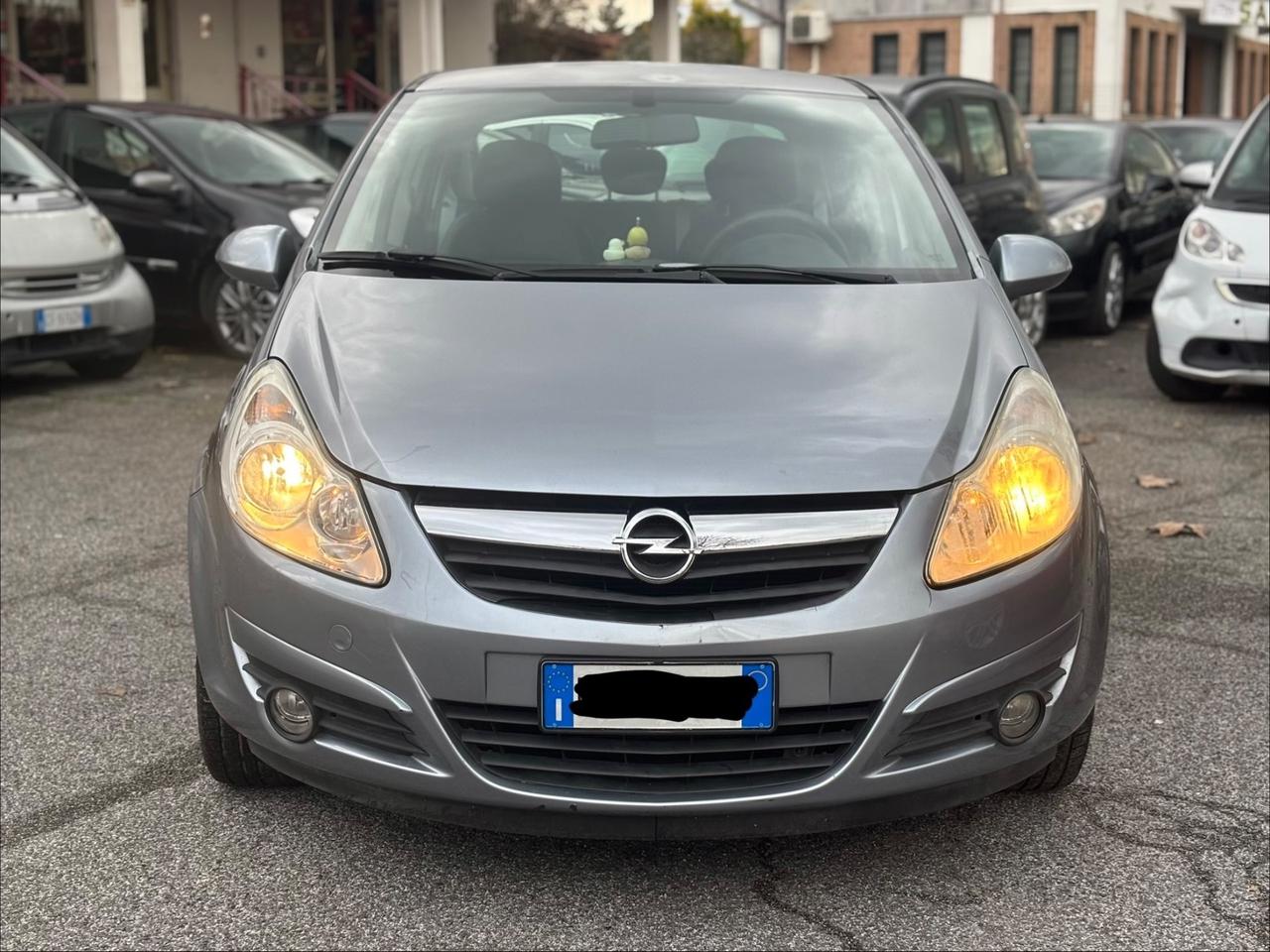 Opel Corsa 1.2 benzina AUTOMATICA