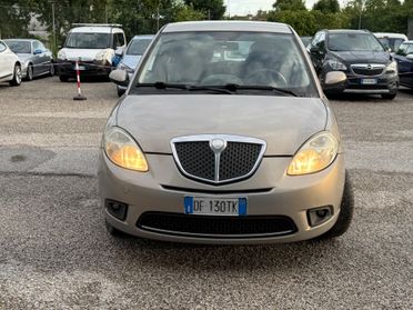 Lancia Ypsilon 1.2 Oro Bianco