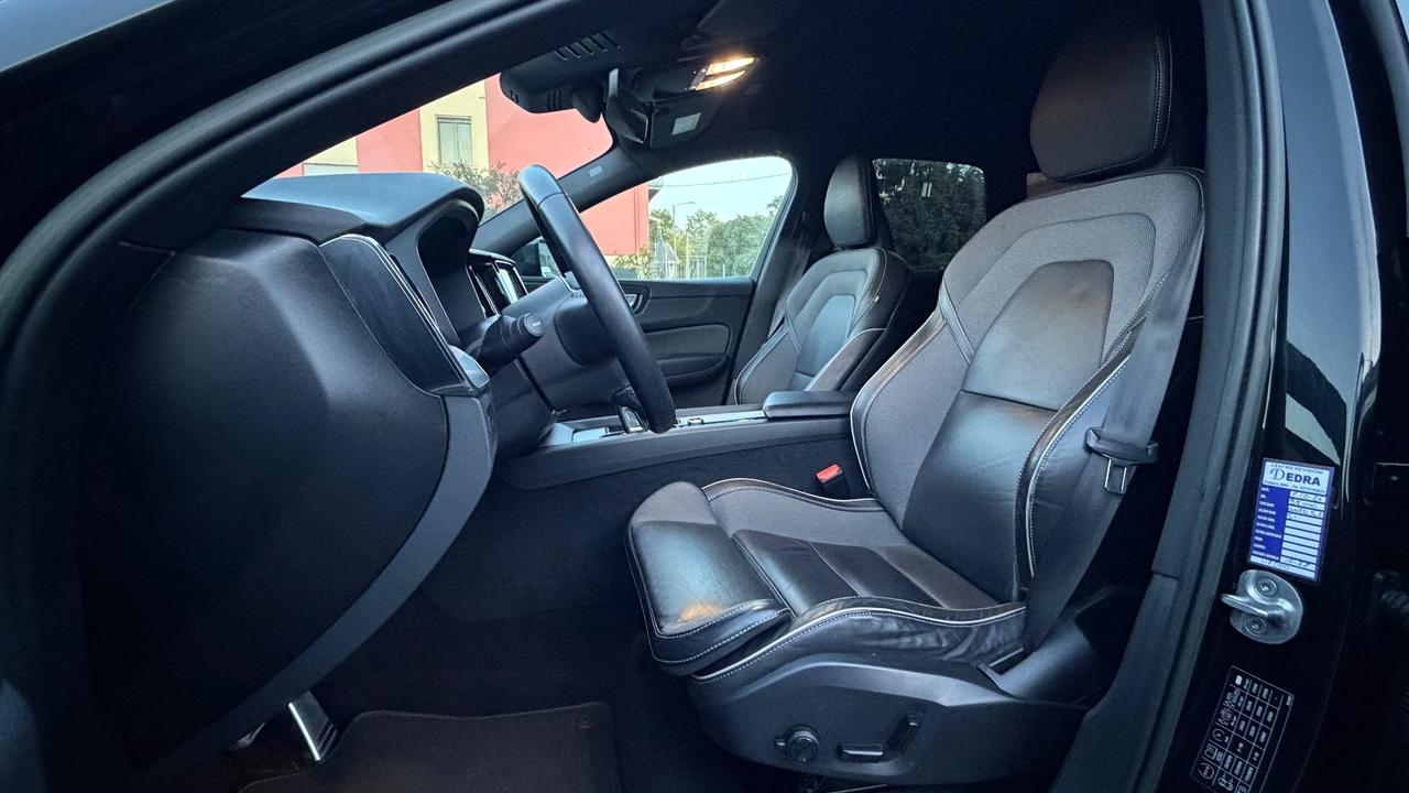 VOLVO XC60 R-DESIGN 197 CV - VIRTUAL COCKPIT, PELLE, FULL LED