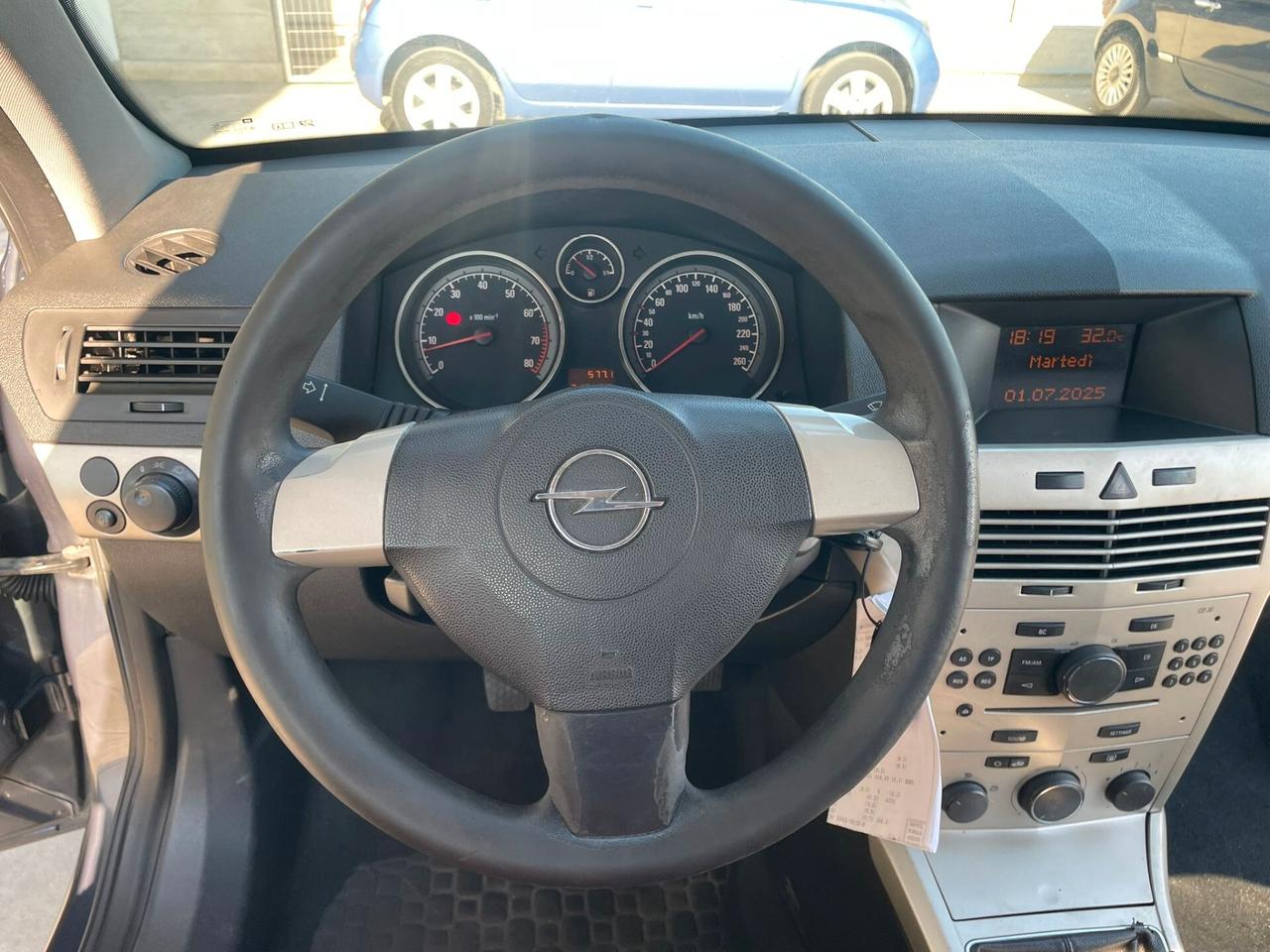 Opel Astra 1.4 16V Twinport 5 porte Enjoy