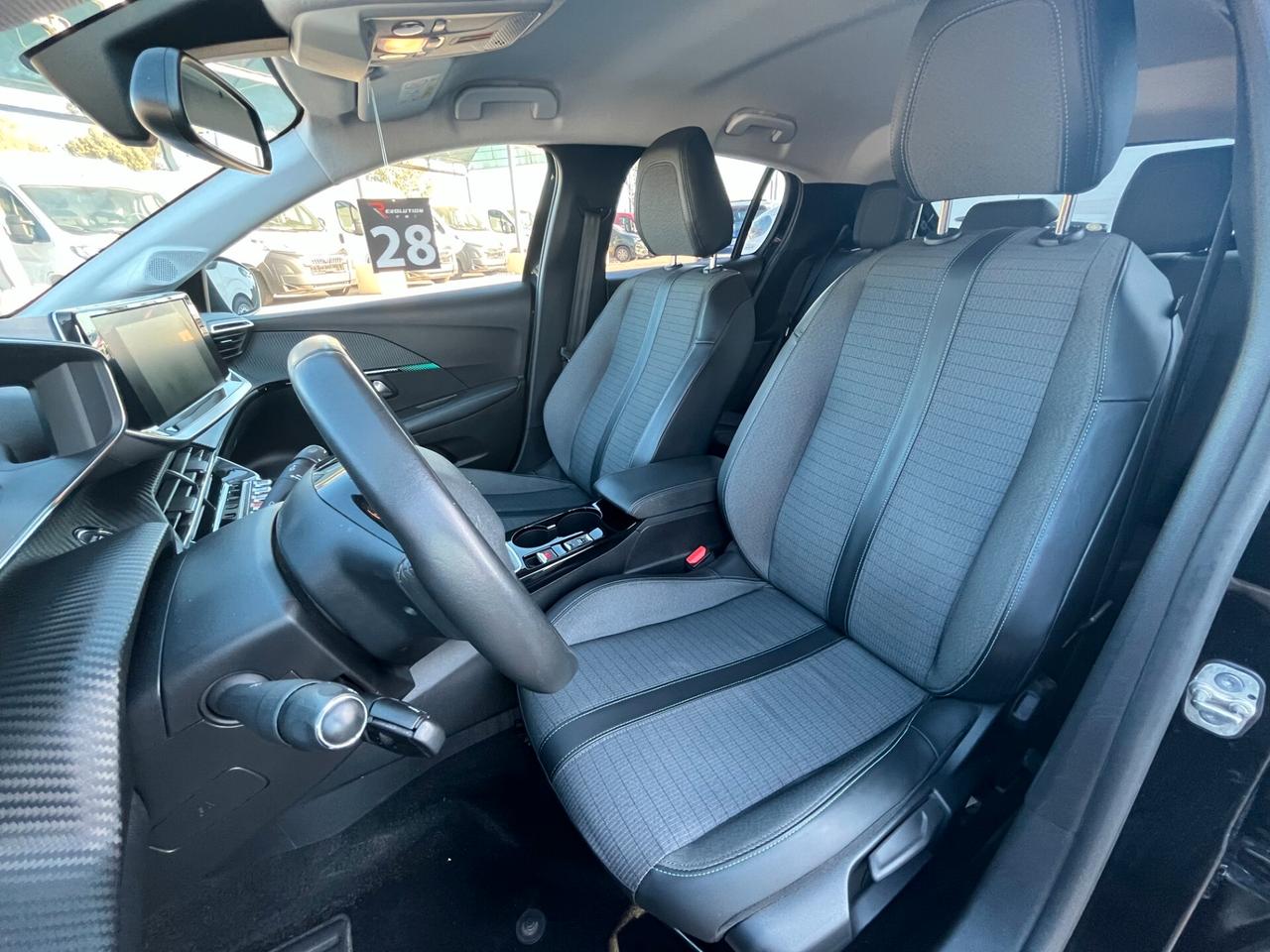 PEUGEOT 208 1.5 BlueHDi 100CV Allure Pack – AUTOCARRO N1