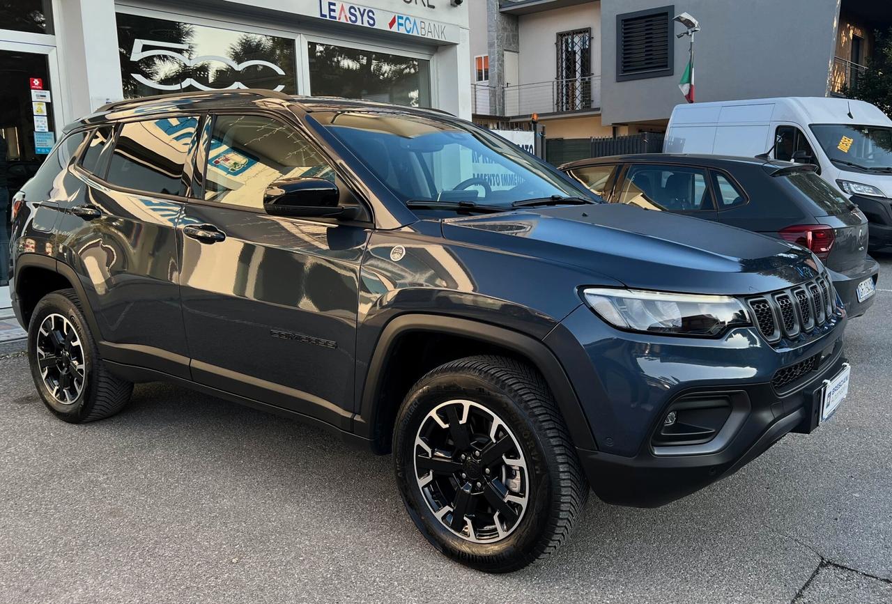 Jeep Compass 1.3 T4 240CV PHEV AT6 4xe Trailhawk